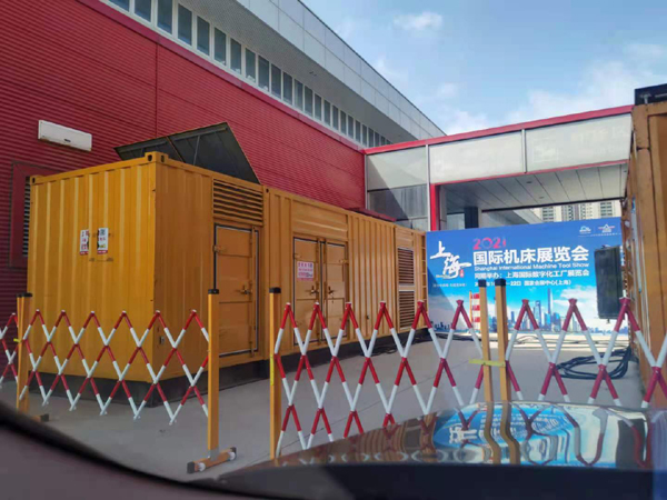 陇川发电车出租-发电机无电压或电压太低怎么办？