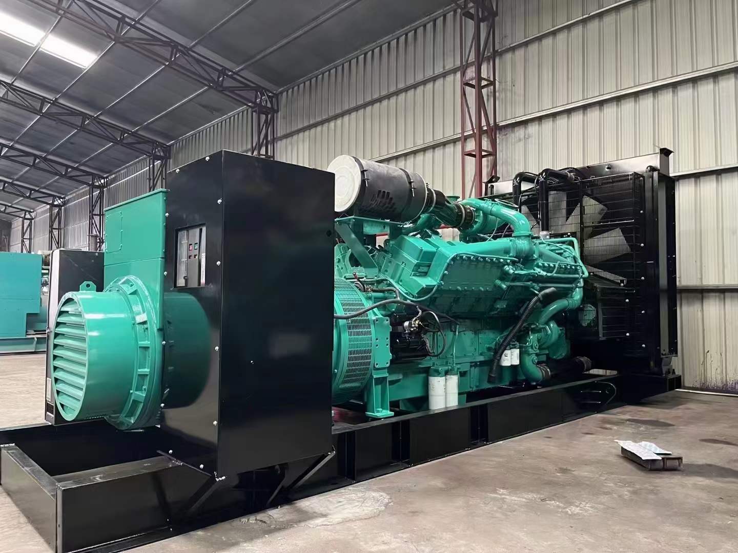 陇川如何降低 800kW 柴油发电机输出电流的波动？